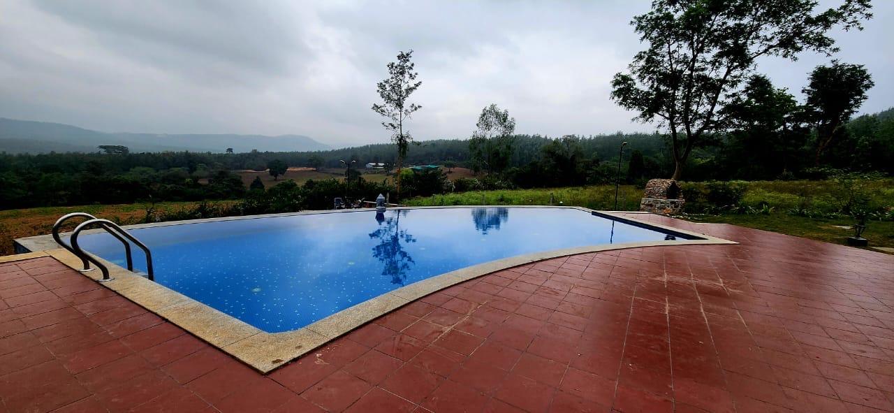 In-ground Agua pool